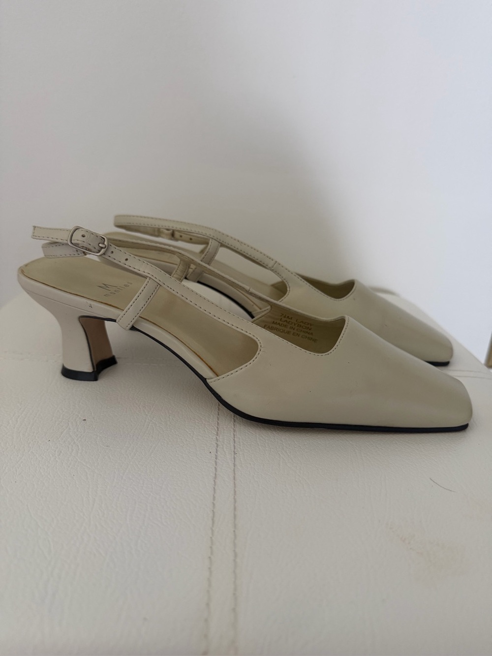 Cream Slingback Kitten Heels Square Toe Minimalist Neutral Size 7.5